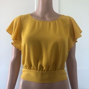 By & By Yellow Gold Flutter Sleeves Cropped Tie Back Blouse Top XS X-Small